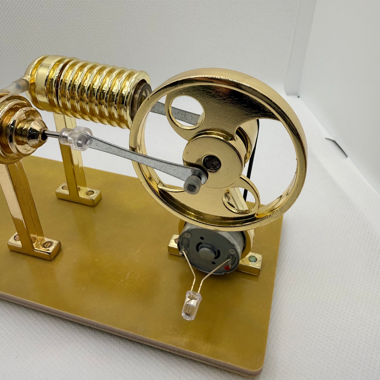 Stirling Engine Model Kit – Working Metal Engine Model for Hobbyists