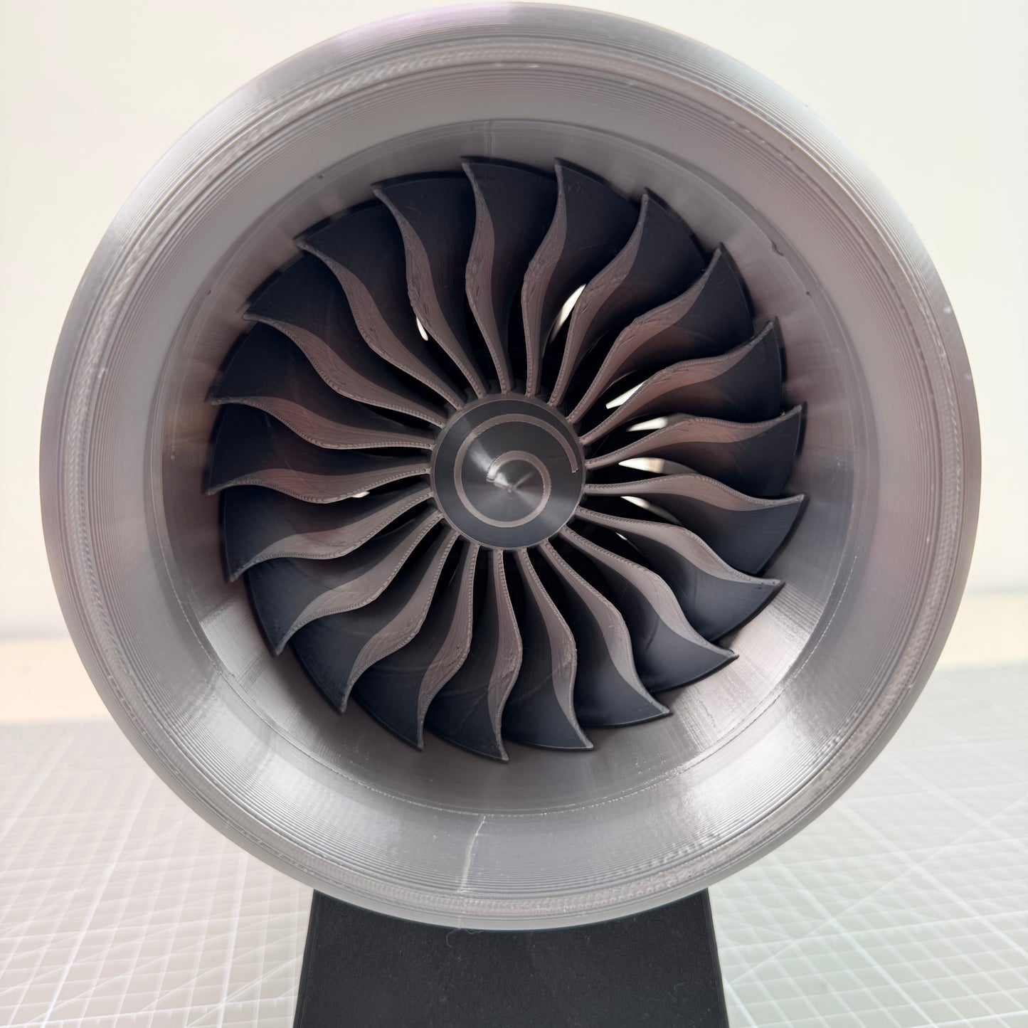 Simulated Functional Turbofan Engine Model Kit – Working Jet Engine Replica for Aviation Fans
