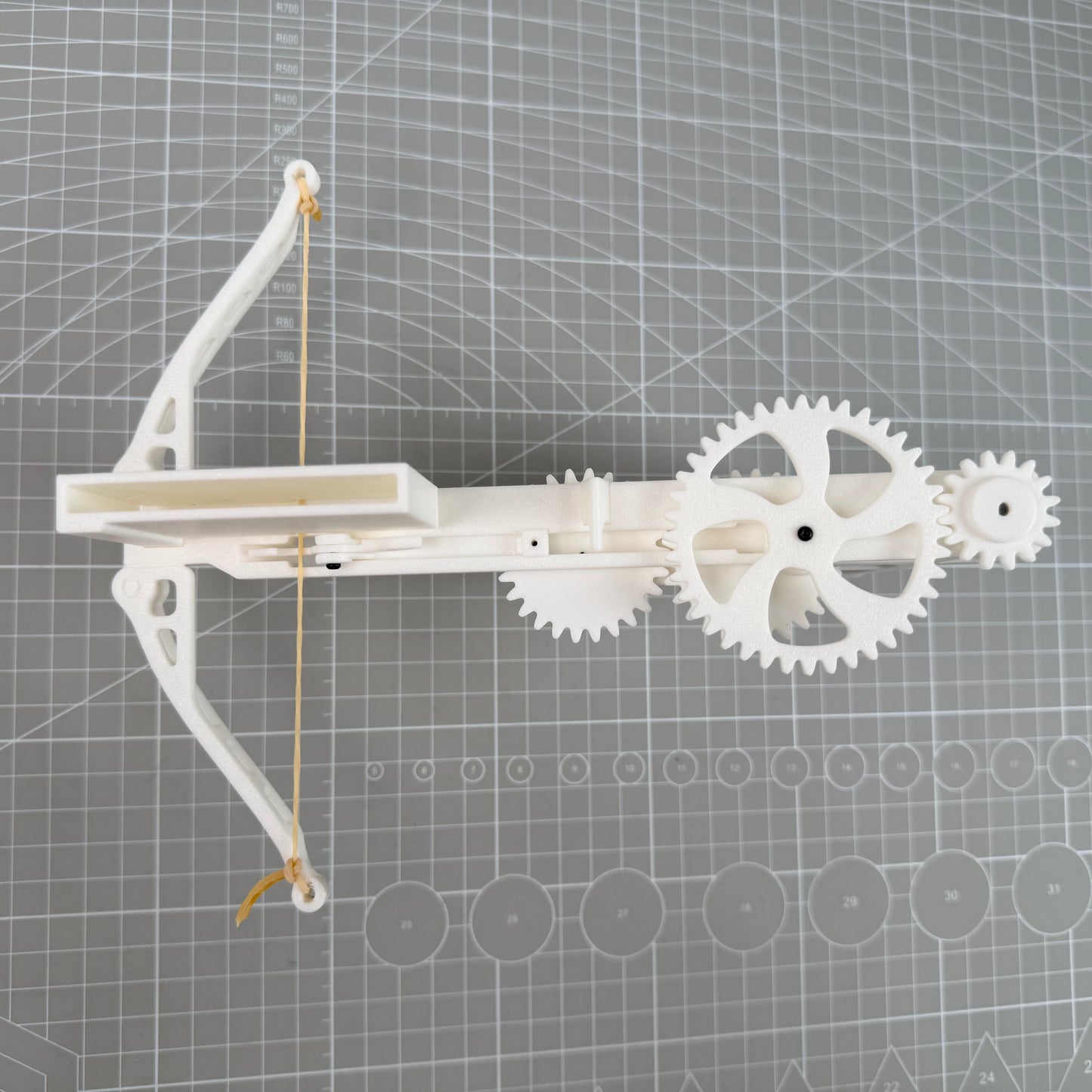 3D Printed Automatic Repeating Crossbow Toy – DIY Gear-Driven Launcher (PLA Material, 21cm)